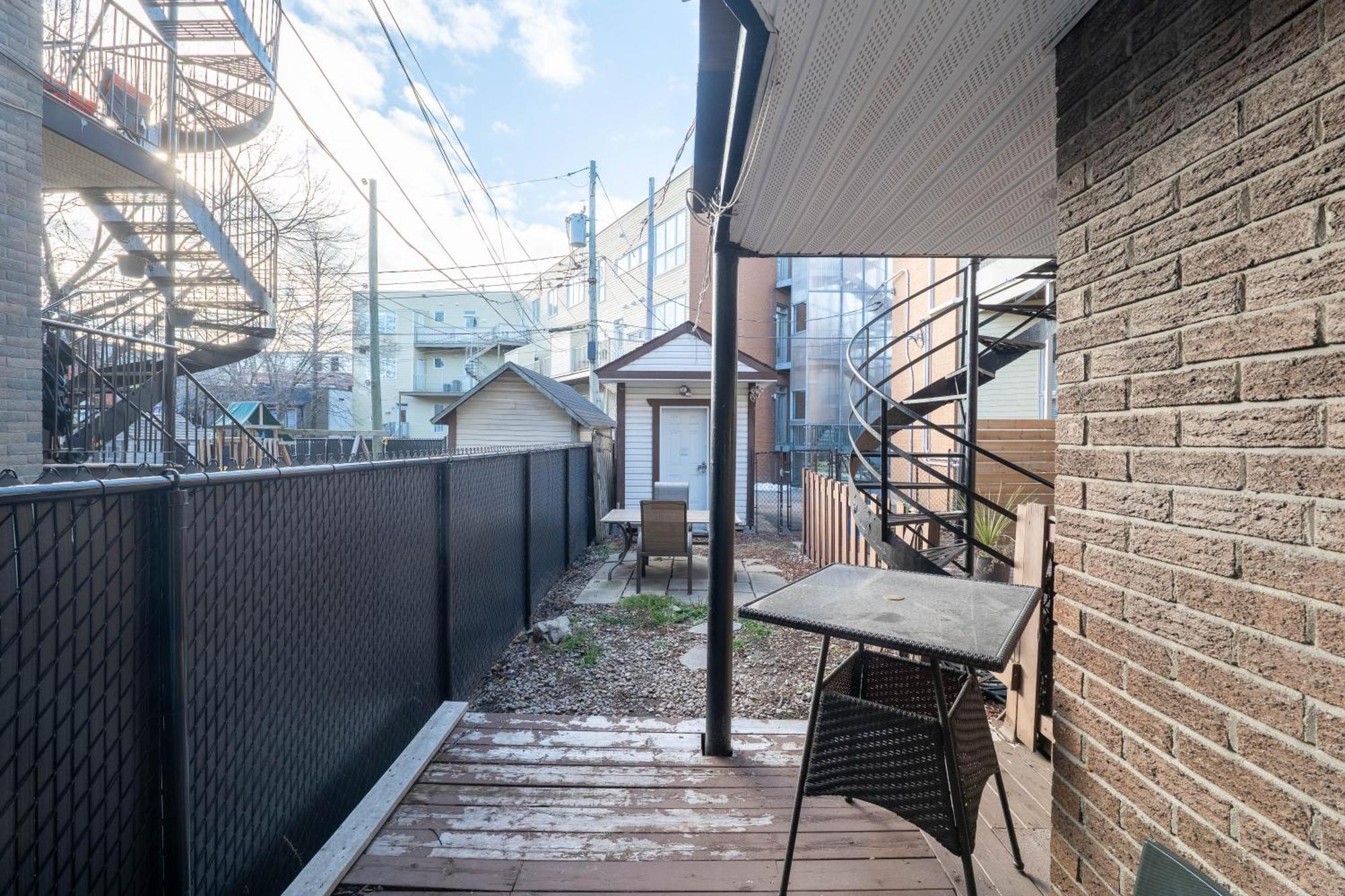 Апартаменти Chez Sarah: Montreal Themed Cozy Loft Екстер'єр фото